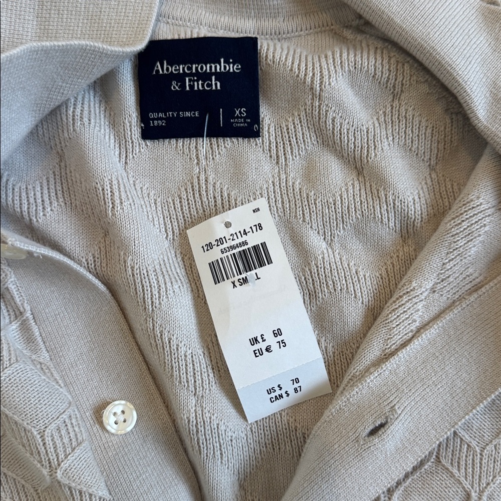 NWT Abercrombie knit polo - Picture 2 of 2